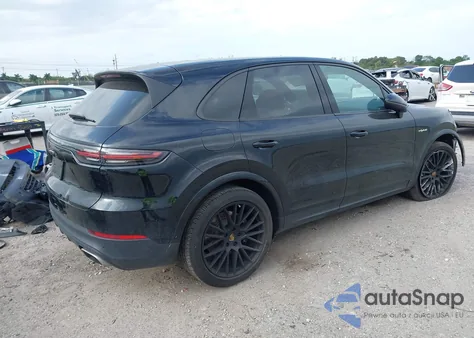 2021 Porsche Cayenne E-Hybrid z USA, uszkodzony, nr VIN WP1AE2AYXMDA24566
